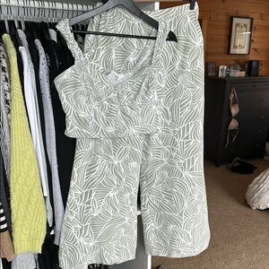 2 Pc Leaf Print Sage Green Matching Set